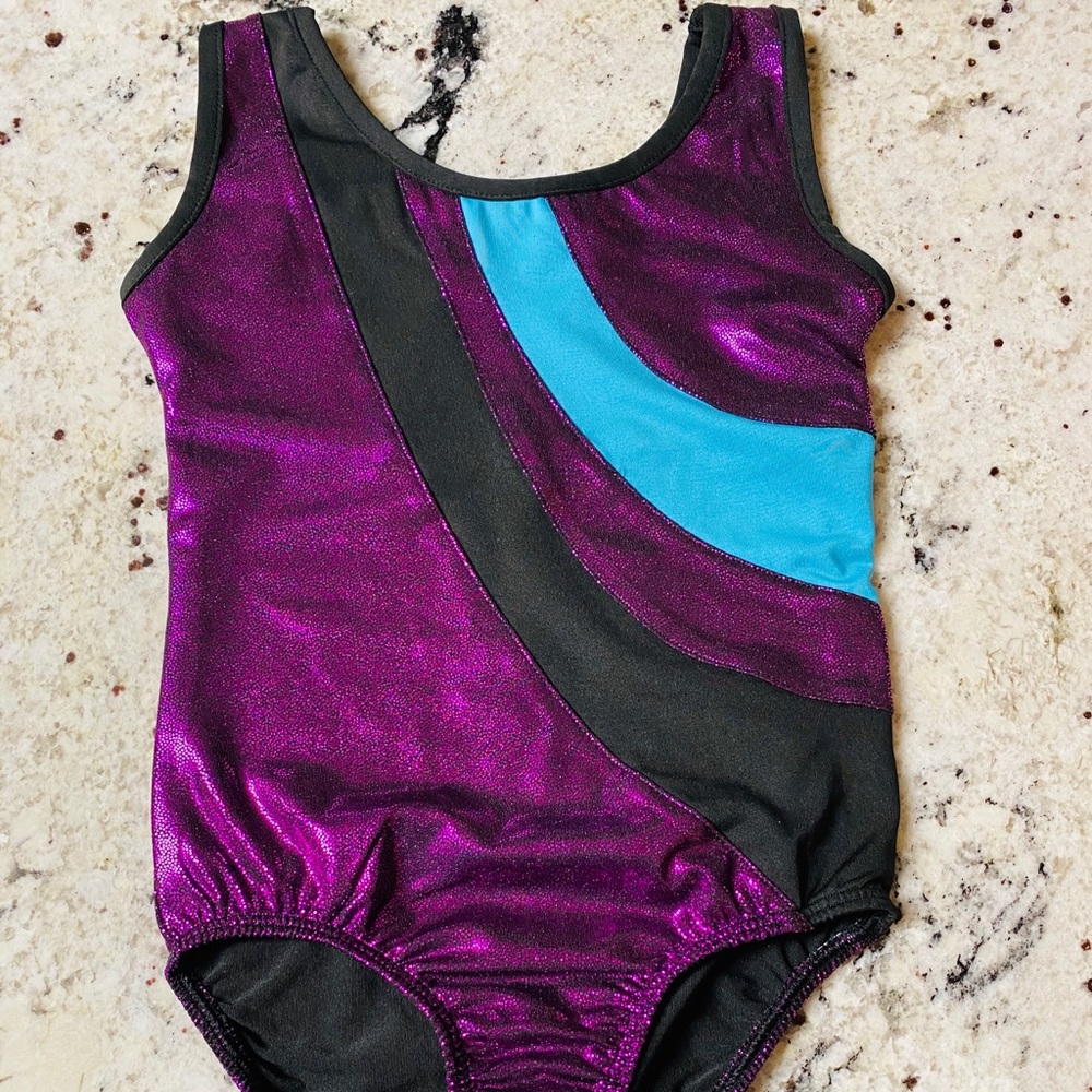NWOT Girls 4-5 gymnastics leotard